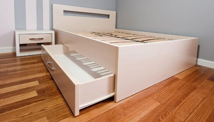 BED WITH DRAWERS